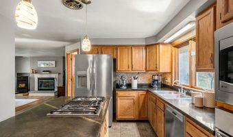 5 Ben Farnsworth Rd, Brookline, NH 03033