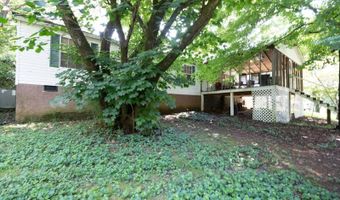230 Lake Forest Dr, Birchwood, TN 37308