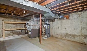 53 Charcalee Dr, Cranston, RI 02921