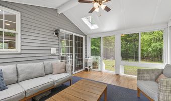 277 Parker Mountain Rd, Barrington, NH 03825