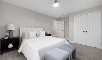 5 Morgan Ct, Lincoln, RI 02865