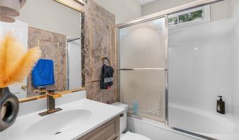 5046 Sunbrook Dr NW, Acworth, GA 30101