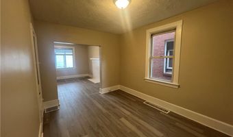 1127 Maplewood Ave, Ambridge, PA 15003
