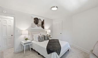 1608 W ABINGDON Dr 302, Alexandria, VA 22314