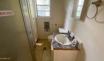 808 Pecan St, Belzoni, MS 39038