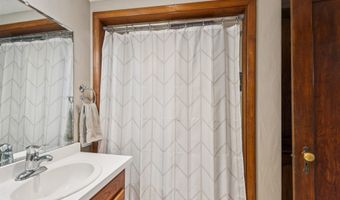 1612 N HARRIMAN St, Appleton, WI 54911
