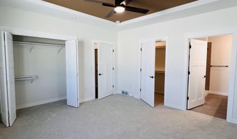 921 Willet St, Aberdeen, SD 57401