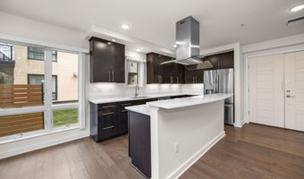 462 W Stadium Blvd, Ann Arbor, MI 48103