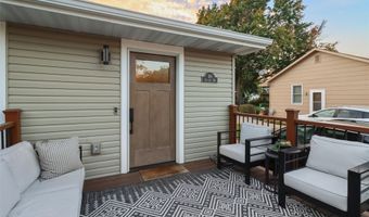 106 12th Ave NW, Altoona, IA 50009