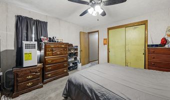 5869 Beechwood Ave, Alliance, OH 44601