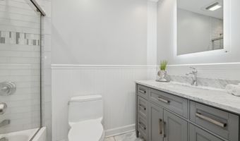 1407 N Dunton Ave, Arlington Heights, IL 60004