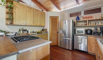 180 Mokupapa Rd, Haiku, HI 96708