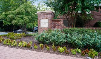 2023 21ST St N 27, Arlington, VA 22201