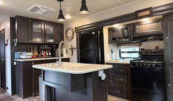 8 P St, Cascade, ID 83611