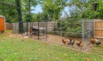 1002 NW 9th St, Bentonville, AR 72712