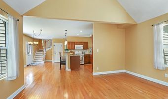 40431 N Fairview St, Antioch, IL 60002