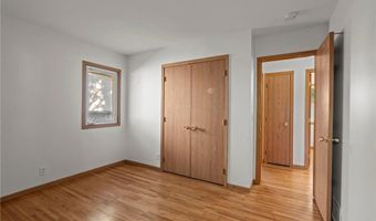 148 Spruce Dr, Apple Valley, MN 55124