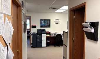 4024 LARAMIE St, Cheyenne, WY 82009