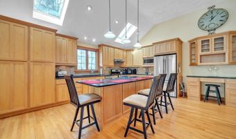 18 Baldwin Rd, Billerica, MA 01821