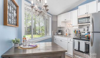 8 Palatka St, Arden, NC 28704