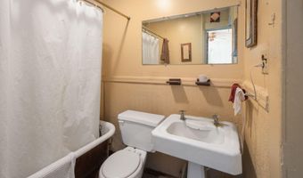 128 Hamilton St, Albany, NY 12207