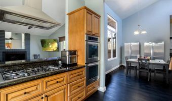 1116 Circle Dr, Escondido, CA 92025