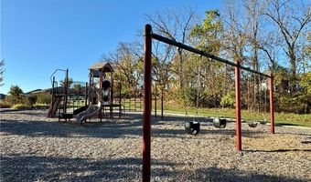 14219 Amanda Ln, Basehor, KS 66007