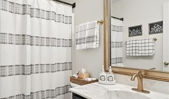 316 Clayton Crossing Pl B, Ballwin, MO 63011