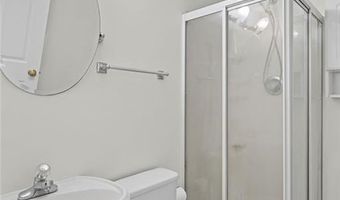 7260 Fawn Lake Dr, Alpharetta, GA 30005