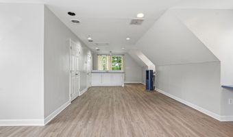 6524 27TH St N, Arlington, VA 22213