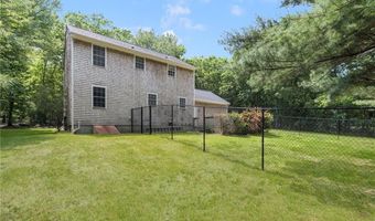 16 Karen Dr, Hopkinton, RI 02832