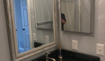 2 Anchorage Ct, Atlantic City, NJ 08401