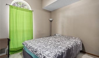 633 Meadowbrook Dr, Alma, AR 72921
