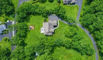 132 Codfish Hill Rd, Bethel, CT 06801