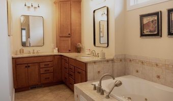 99 Elizabeth St, Agawam, MA 01030
