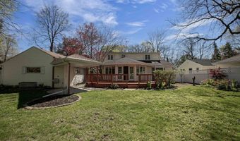 2207 S GLADYS Ave, Appleton, WI 54915