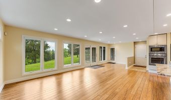 200 Cobb Rd, Aurora, IN 47001