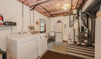 8 Beckmann Ln, Nashua, NH 03062