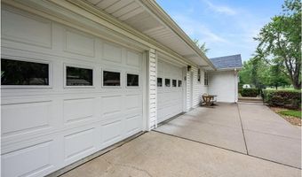 3945 8th Ave NW, Anoka, MN 55303
