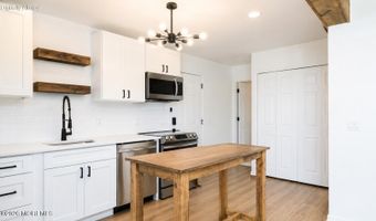 96 1st Ave A, Atlantic Highlands, NJ 07716