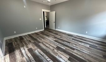 1128 Duke Dr, Bauxite, AR 72011