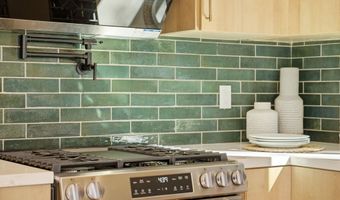 1712 Schiller St, Alameda, CA 94501