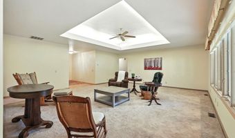 801 Pine Dr, Angola, IN 46703