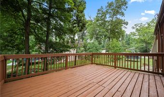 823 Willow Hollow Ct, Amherst, OH 44001