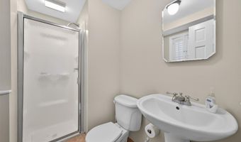 9 Eros Dr, Airmont, NY 10952