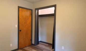411 N 8th St, Akron, IA 51001
