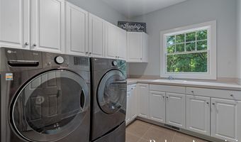 1977 EMERALD GLEN Ct, Ada, MI 49301