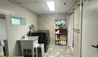 144 Grosvenor St, Athens, OH 45701