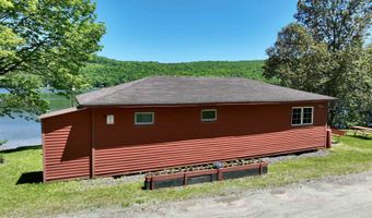 140 Lakeside Ln, Barton, VT 05839