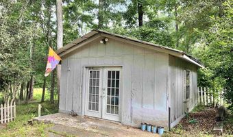 1838 Dogwood Dr, Atmore, AL 36502